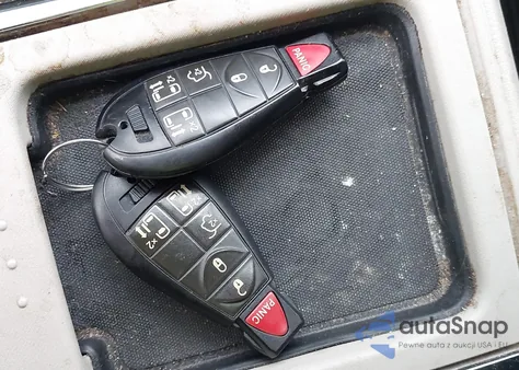 2016 Chrysler Town & Country Touring из США, поврежденный, VIN 2C4RC1BG9GR198754